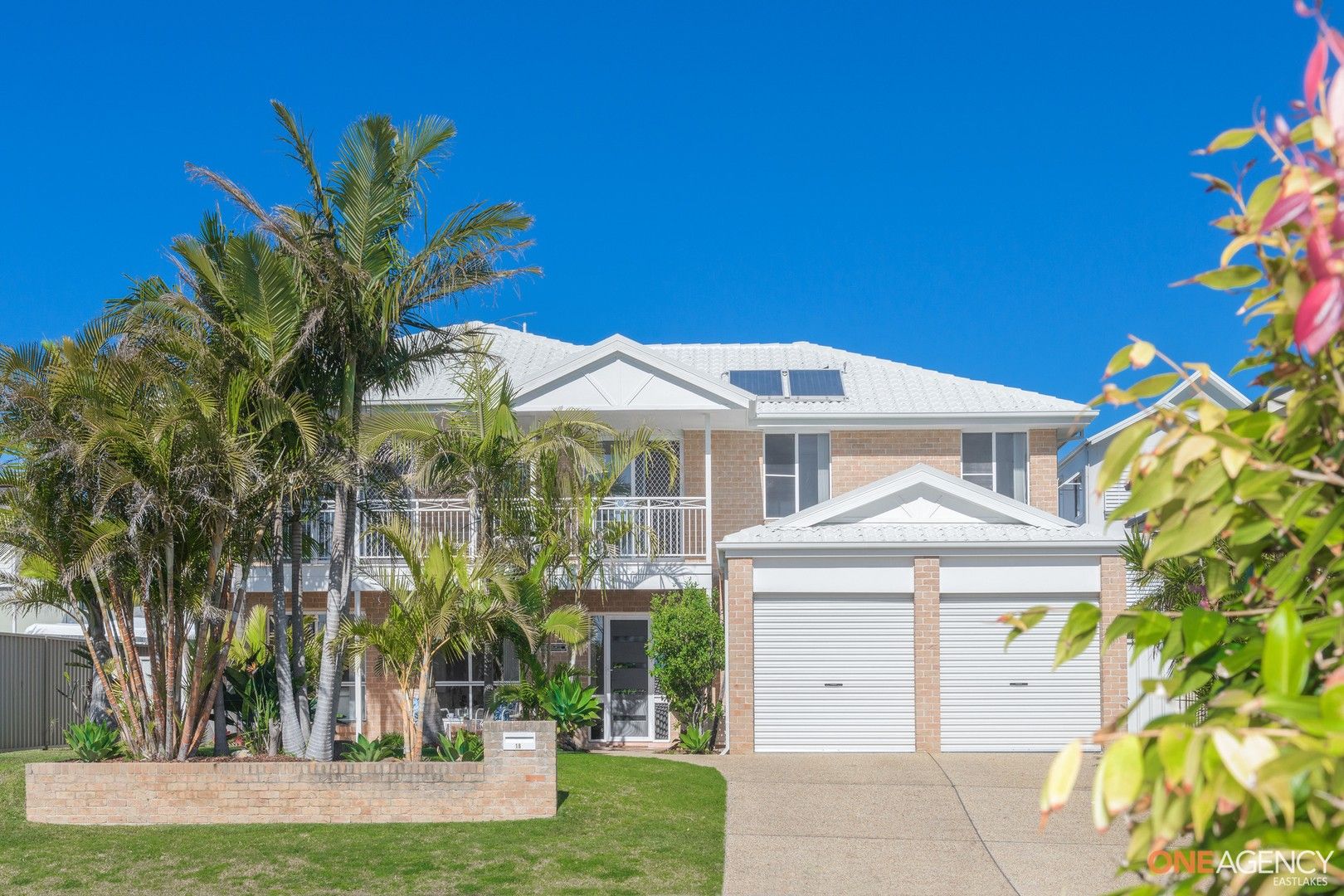 18 Clipper Close, Caves Beach NSW 2281, Image 0