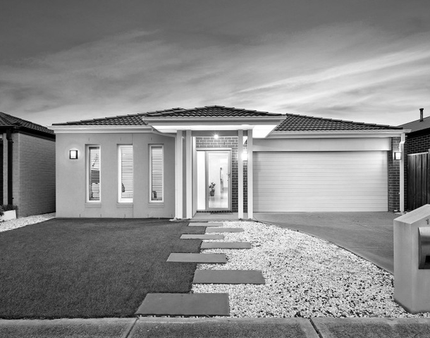 18 Aubisque Close, Fraser Rise VIC 3336