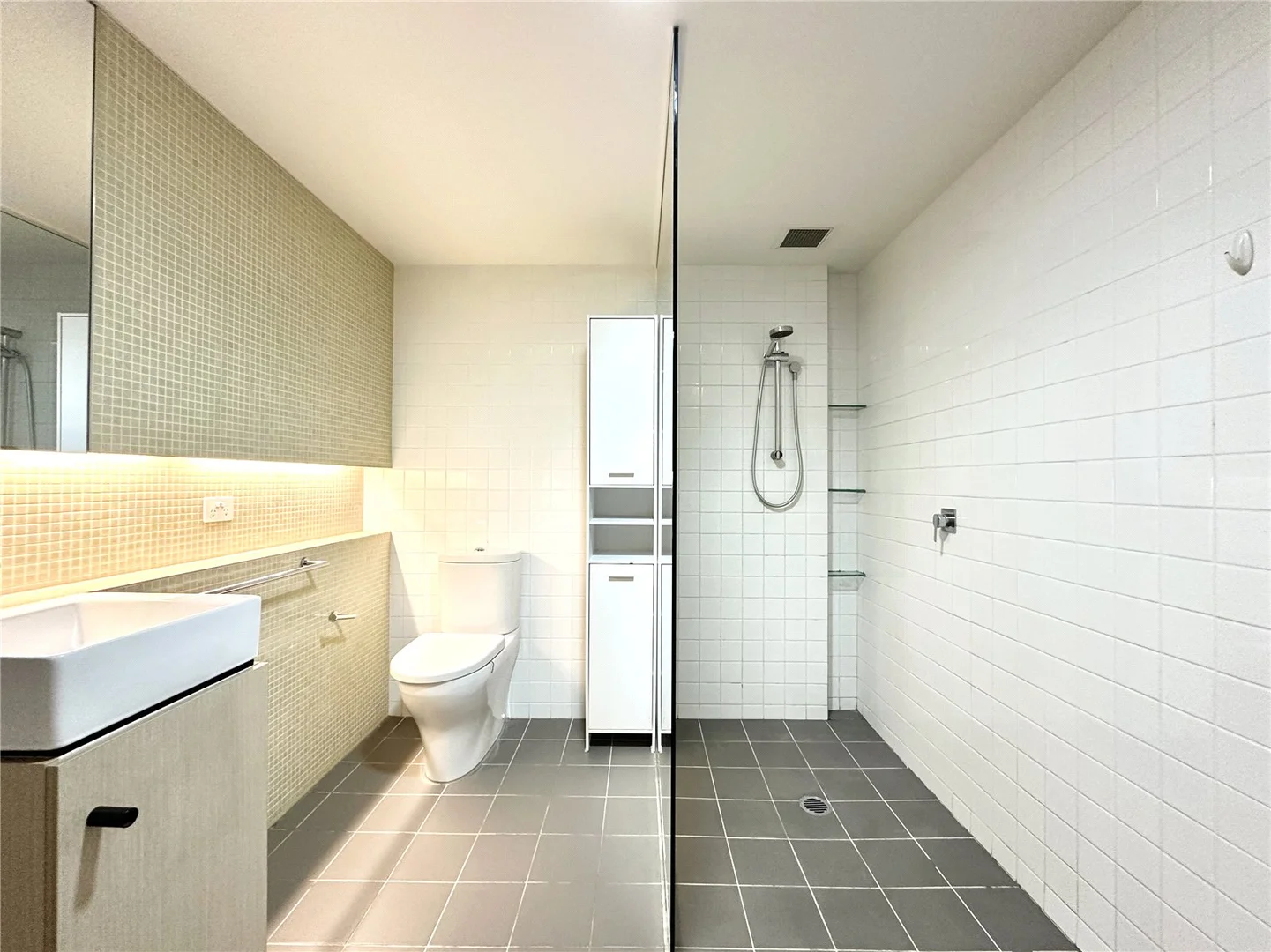 Additional image 10 of 1610/152 Sturt Street, Southbank VIC 3006