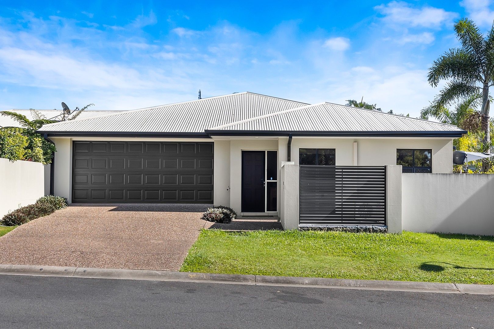 2/2 Livingstone Street, Upper Coomera QLD 4209, Image 0