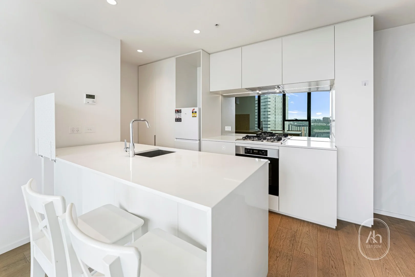 Primary image of 1404/18 Hoff Blvd, Southbank VIC 3006