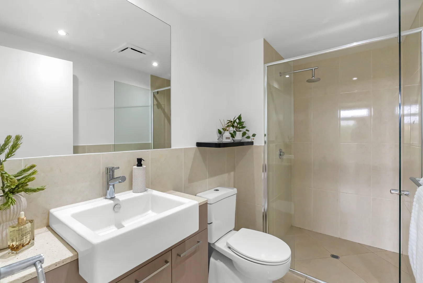 Additional image 30 of 204/174-180 Grafton Street, Cairns City QLD 4870