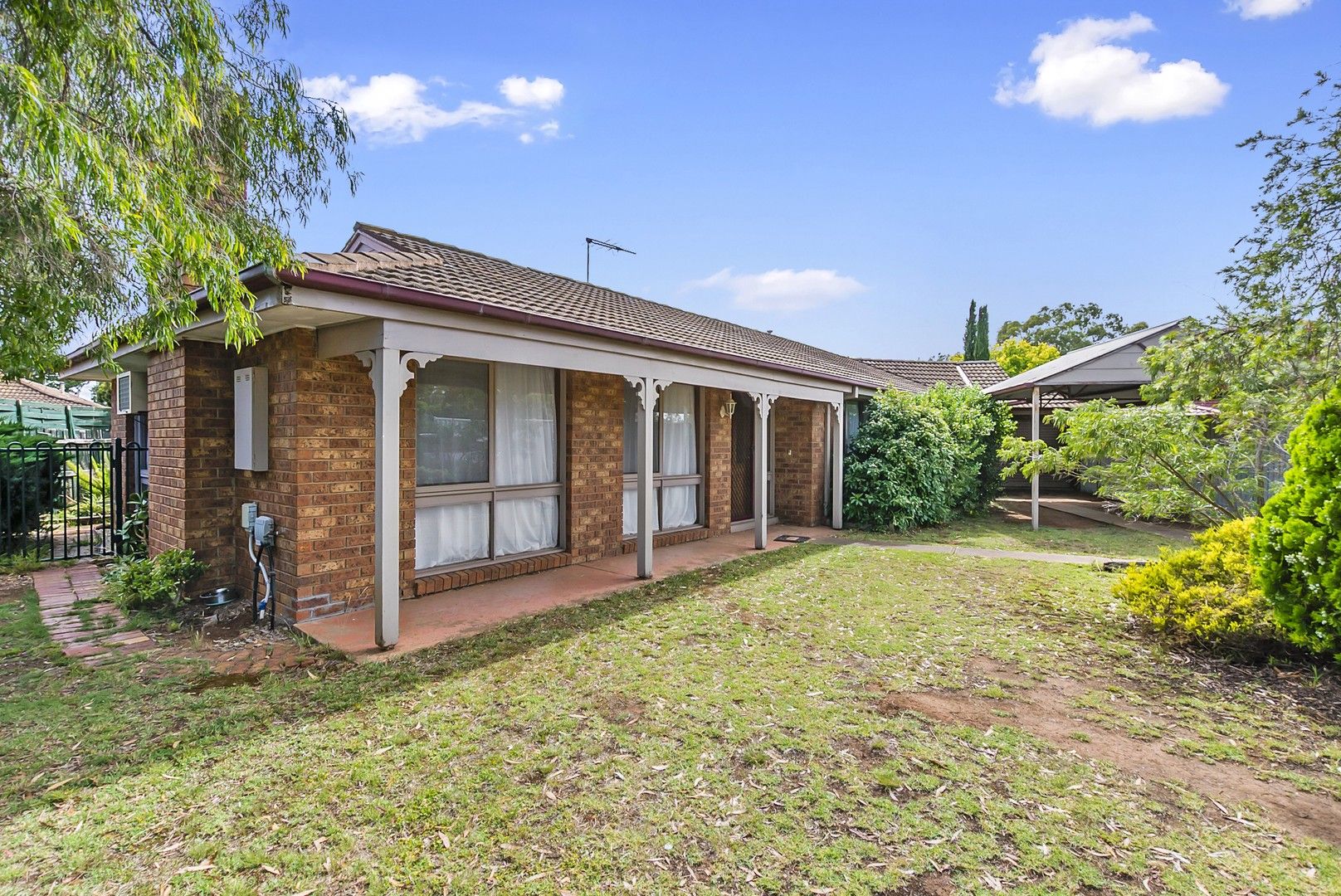 3 bedrooms House in 4 Tarwin Court BROOKFIELD VIC, 3338