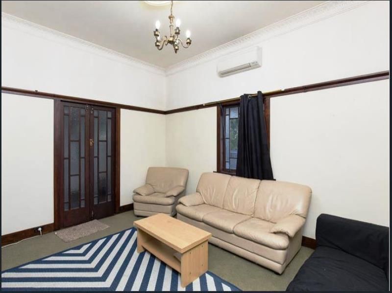 7 Burns Street, Indooroopilly QLD 4068, Image 1