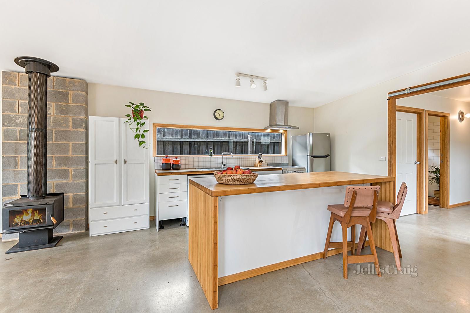 37 Victoria Street, Trentham VIC 3458, Image 2