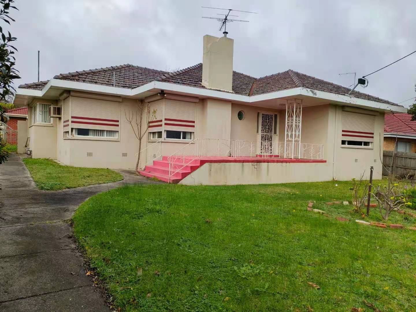 4 bedrooms House in 198 Clayton Road CLAYTON VIC, 3168