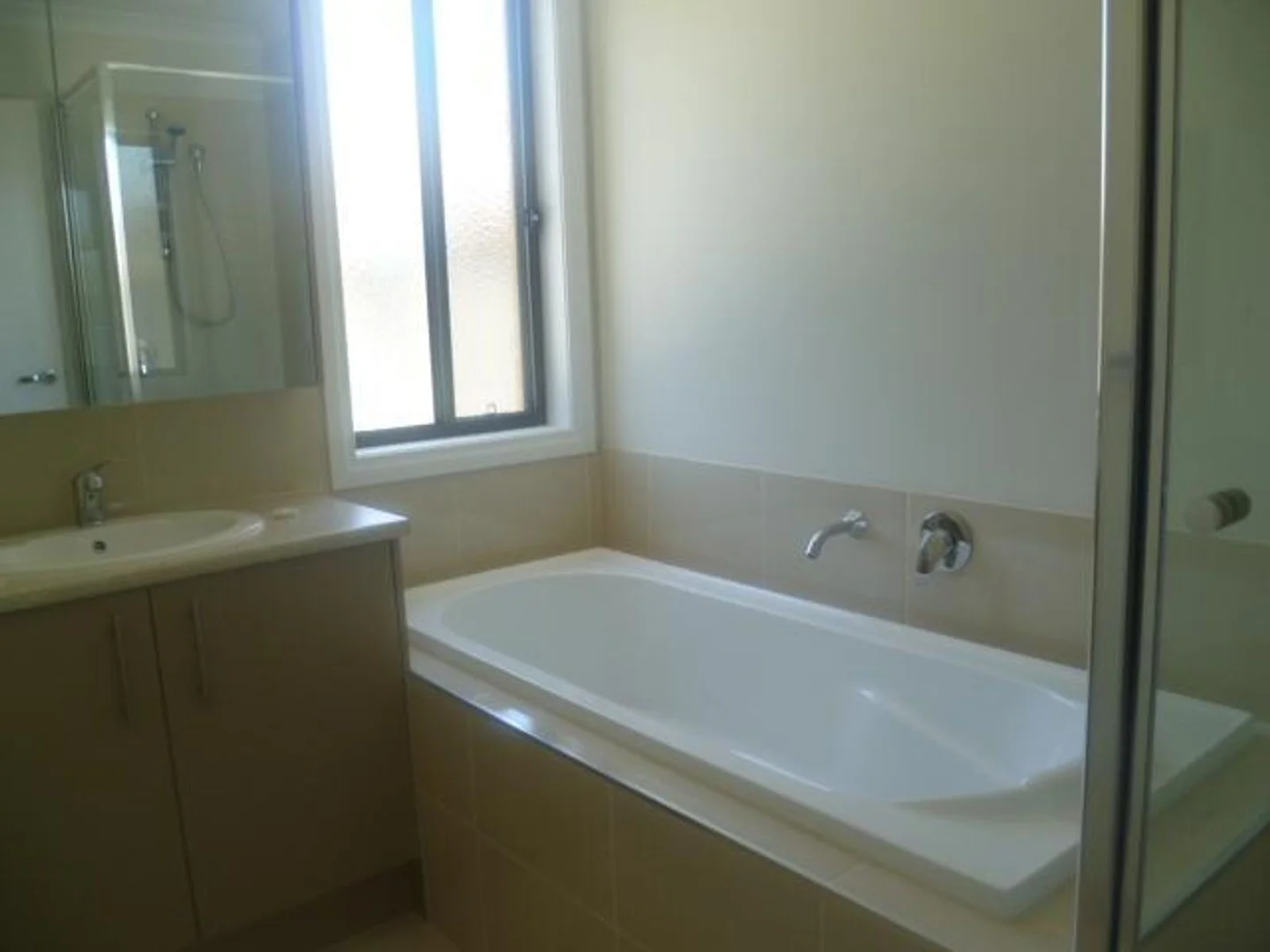 Additional image 4 of 54 Caraleena Drive, Tarneit VIC 3029