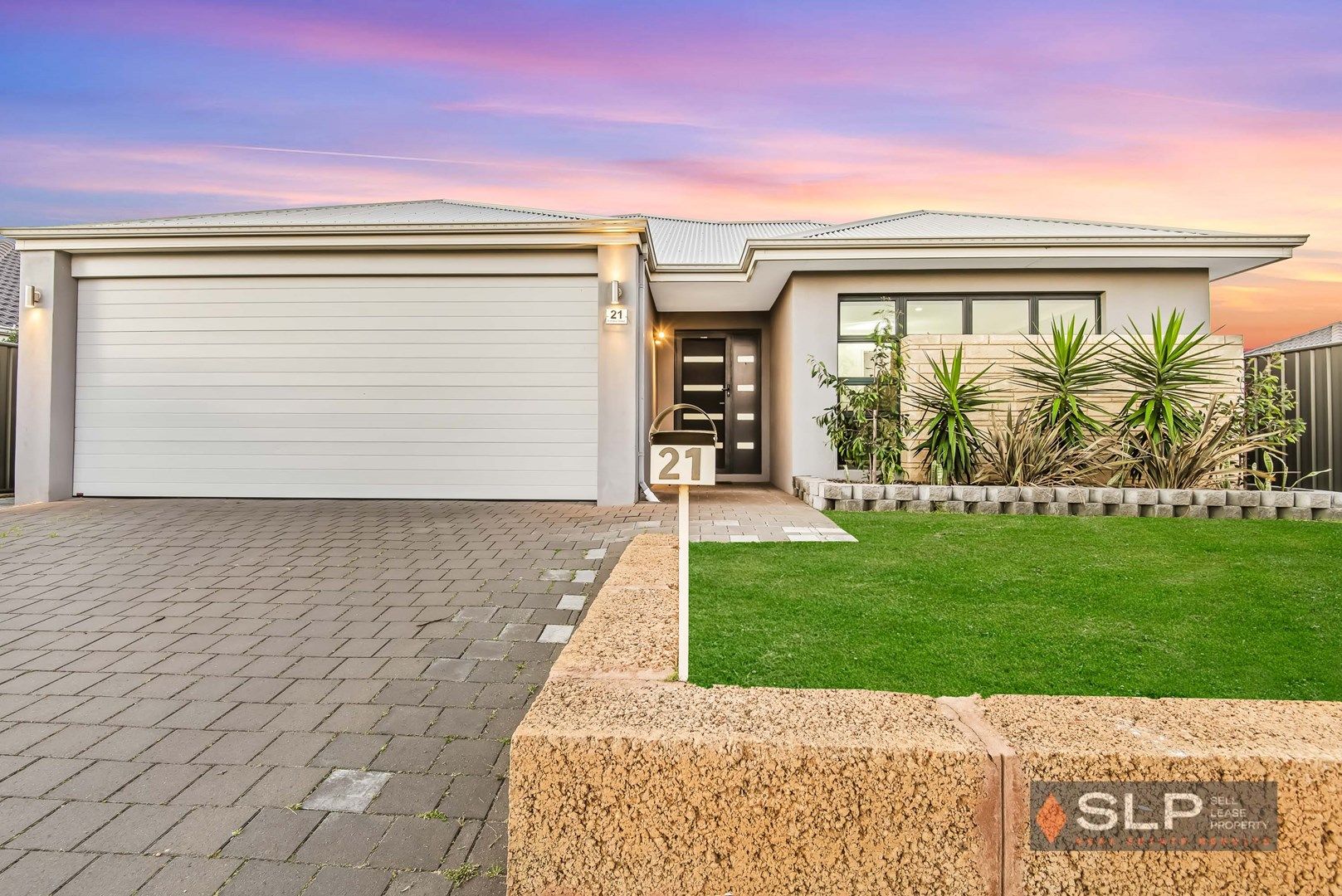 21 Echidna Street, Banksia Grove WA 6031, Image 2