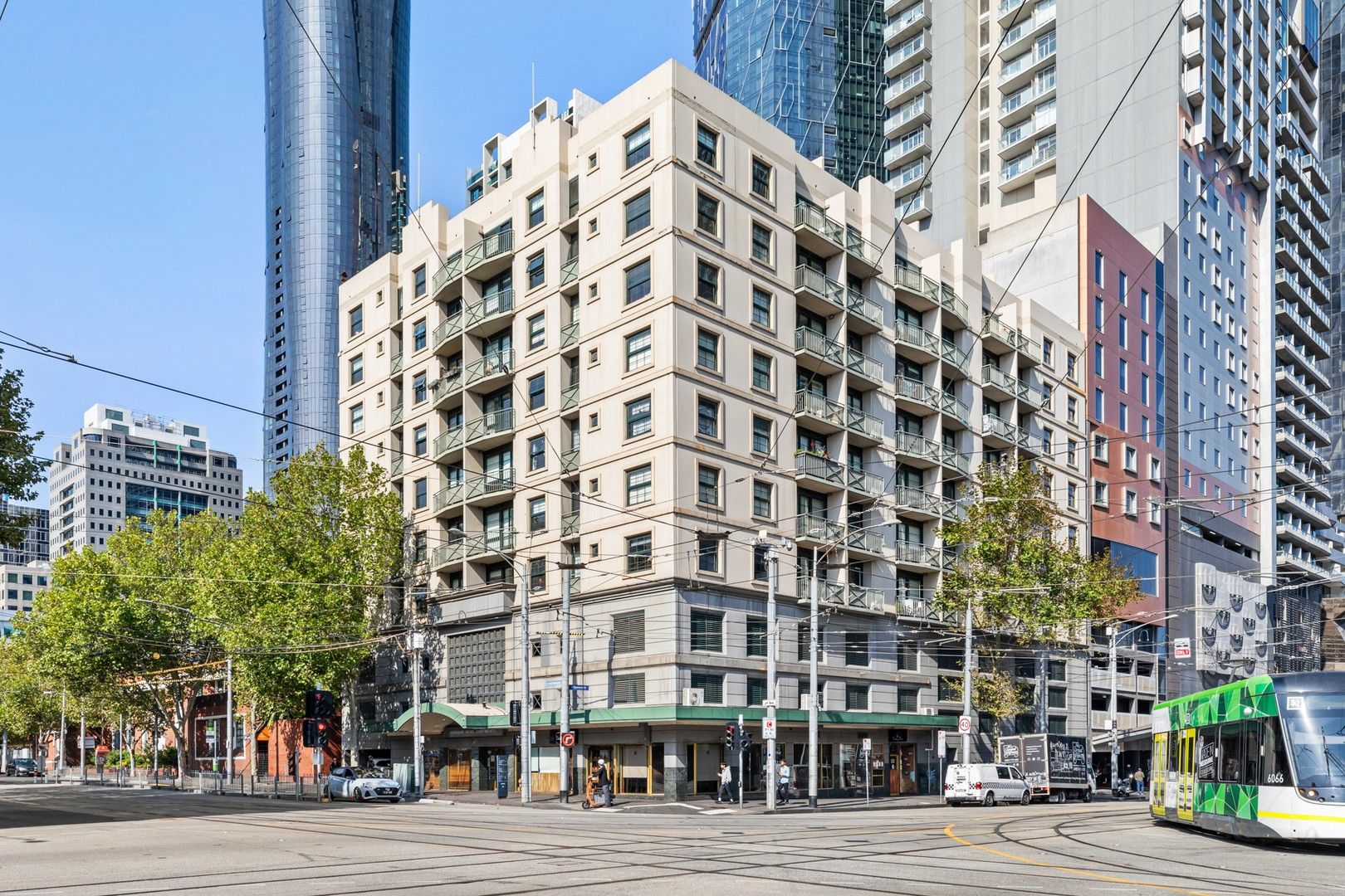 2 bedrooms Apartment / Unit / Flat in 807/585 La Trobe Street MELBOURNE VIC, 3000