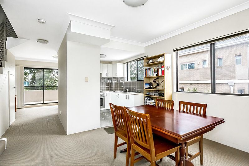 2 bedrooms Apartment / Unit / Flat in 30/45 Eastbourne Road HOMEBUSH WEST NSW, 2140