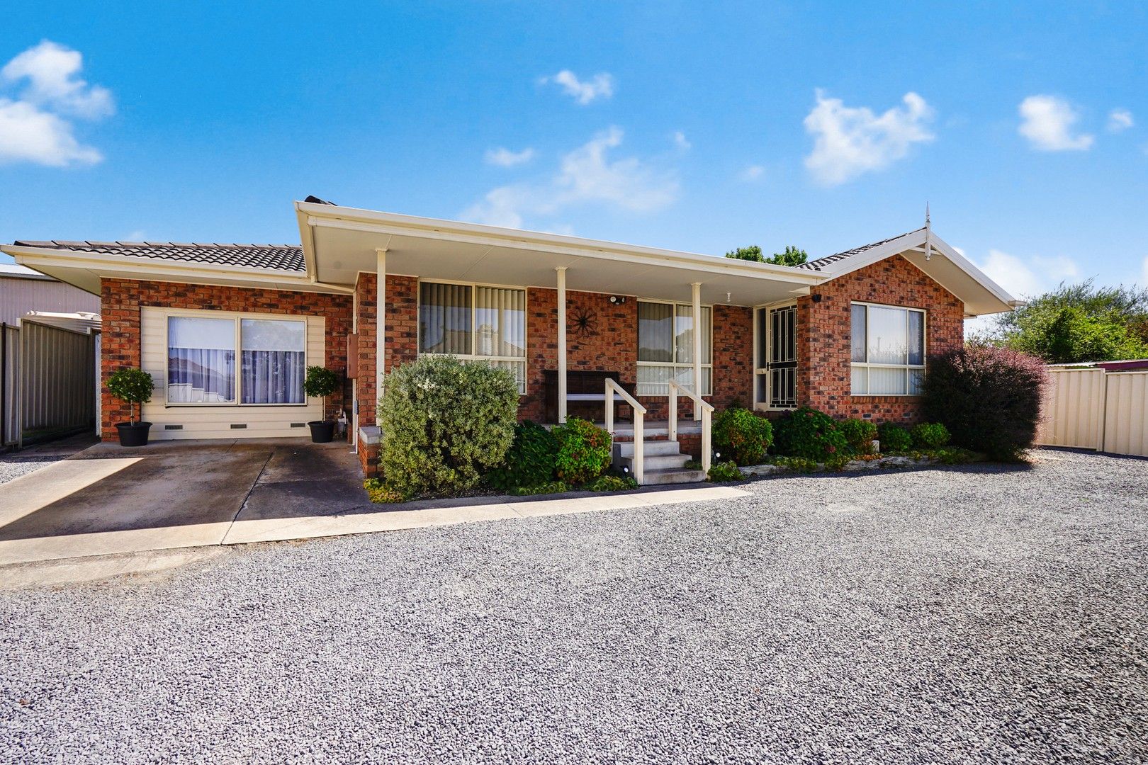 4 bedrooms House in 1/11 Barkly Street ARARAT VIC, 3377