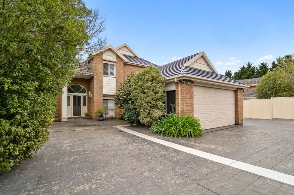 5 bedrooms House in 15 Branca Court NARRE WARREN NORTH VIC, 3804
