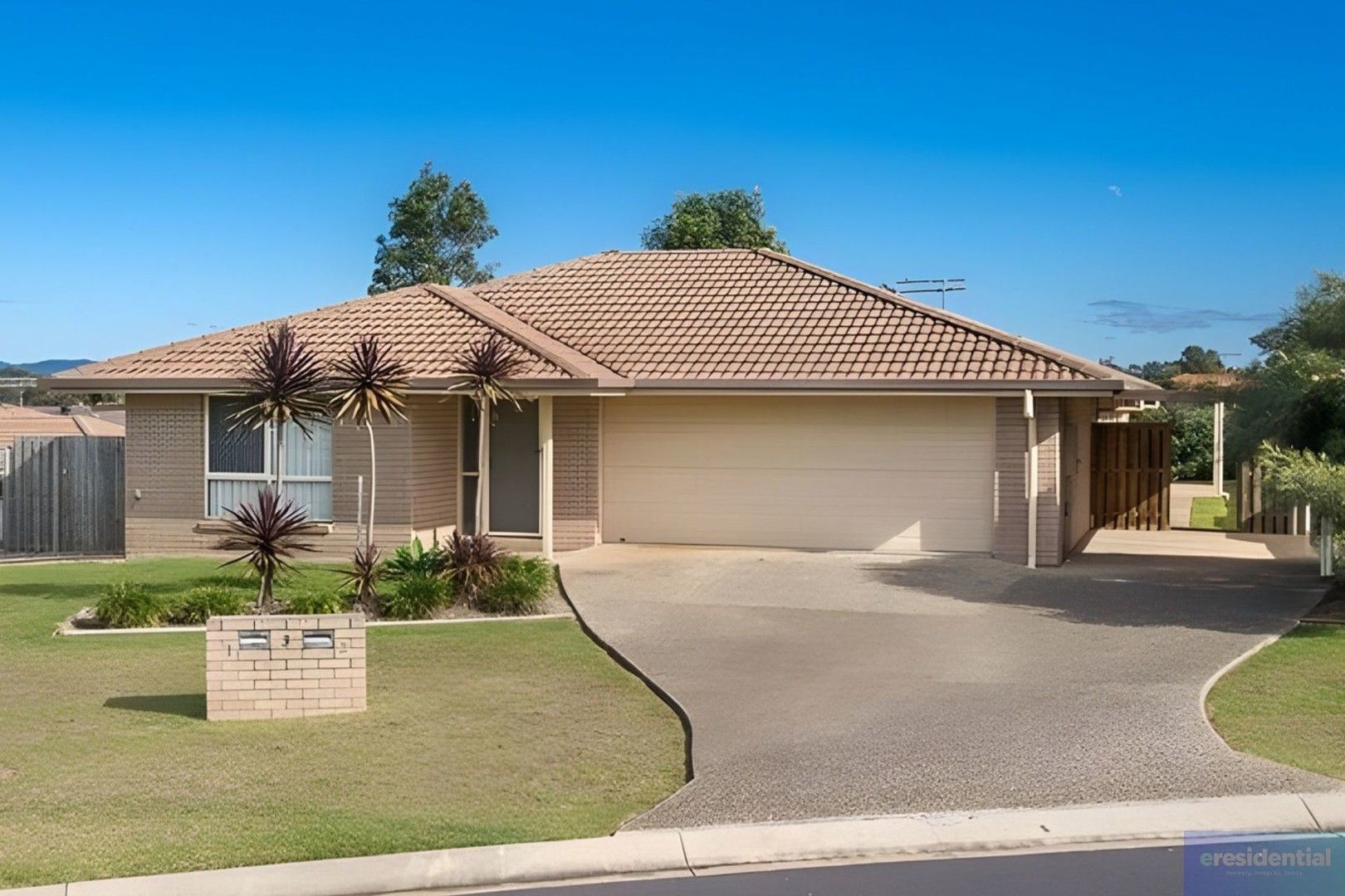 3 bedrooms Apartment / Unit / Flat in 1/3 Grevillia Court GRIFFIN QLD, 4503