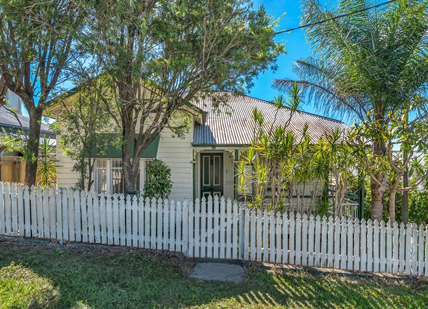 10 Garling Street, Red Hill QLD 4059