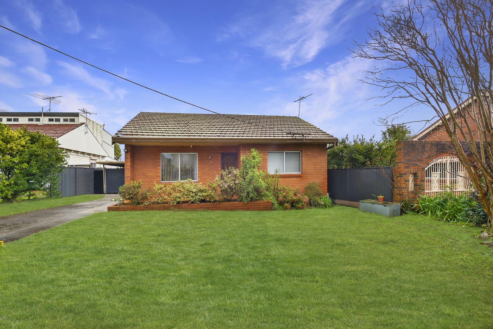 4 Mimosa Avenue, Toongabbie NSW 2146 Domain