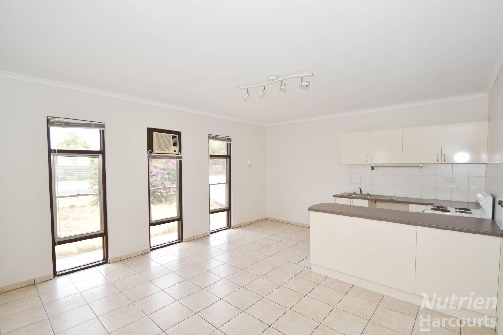 2/18 Pedler Avenue, Gillen NT 0870, Image 2