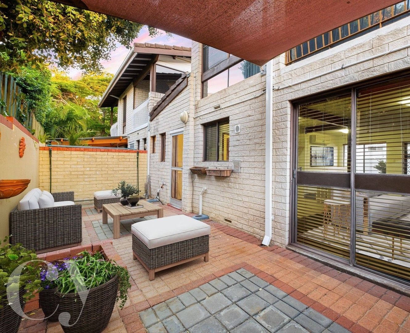 2 bedrooms Townhouse in 3/13 Lockhart Street COMO WA, 6152