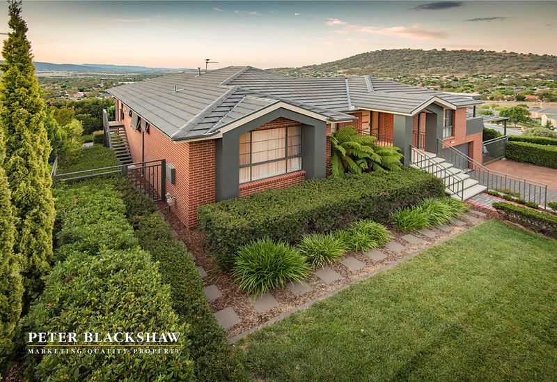 16 Orange Thorn Crescent, Banks ACT 2906, Image 2