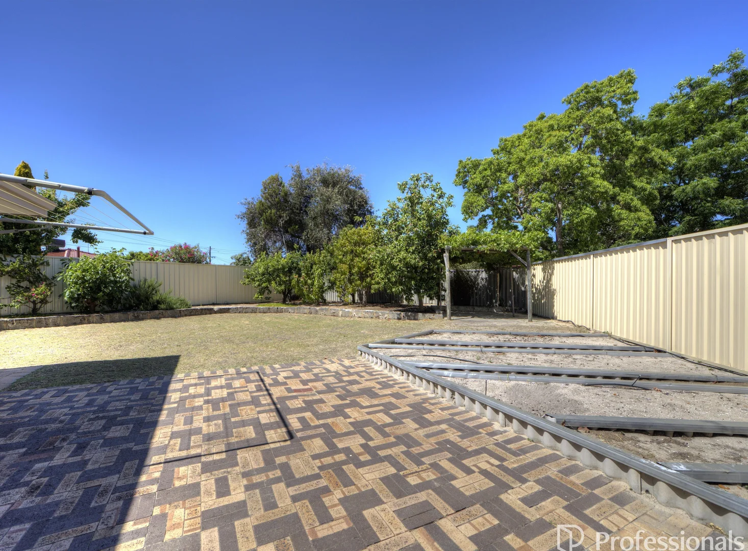 Additional image 32 of 2 Kite Court, High Wycombe WA 6057