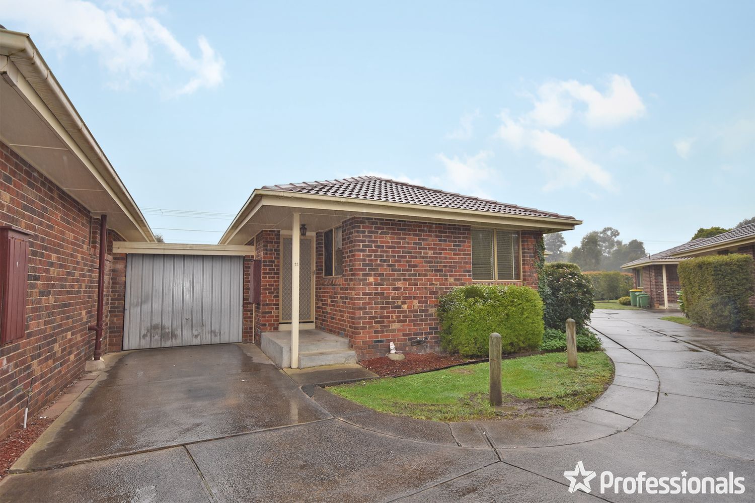 2 bedrooms Apartment / Unit / Flat in 11/98 Sherlock Road MOOROOLBARK VIC, 3138