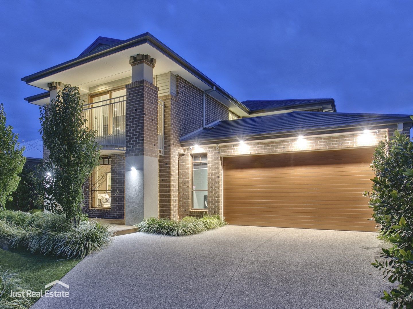 50 Flowerbloom Crescent, Clyde North VIC 3978