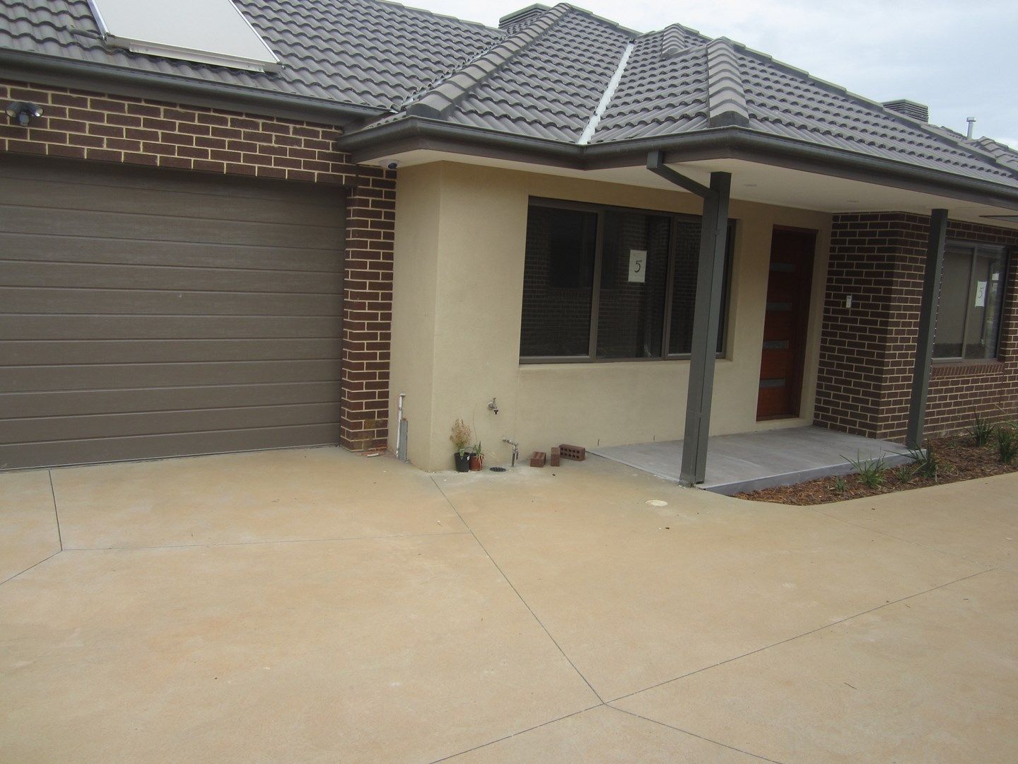 5//148 Bentinck Street, Wallan VIC 3756, Image 0