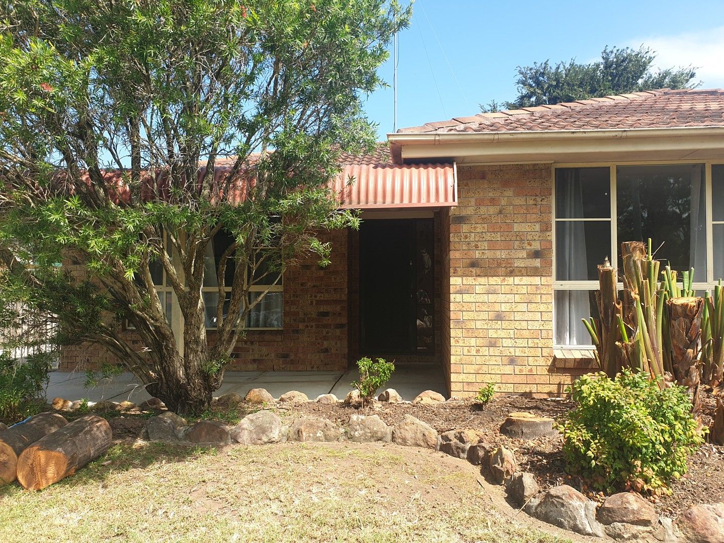 3 bedrooms House in 153 Bong Bong Rd HORSLEY NSW, 2530