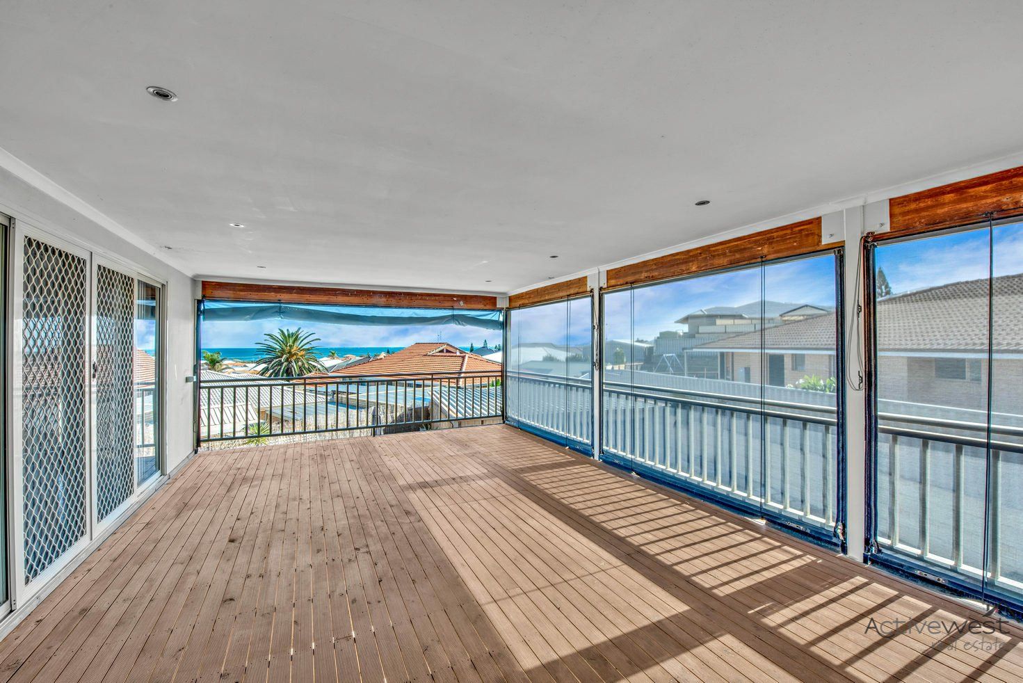 7 Panorama Heights, Wandina WA 6530 Domain