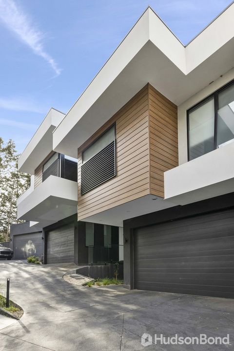 4 bedrooms House in 4/1-3 Airds Road TEMPLESTOWE LOWER VIC, 3107