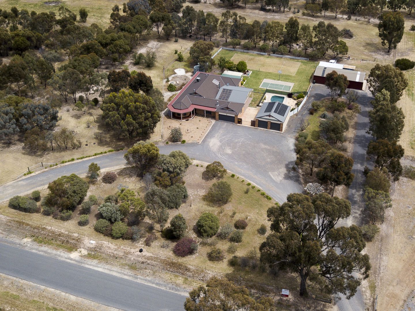 256 Grahams Bridge Road, Horsham VIC 3400, Image 2