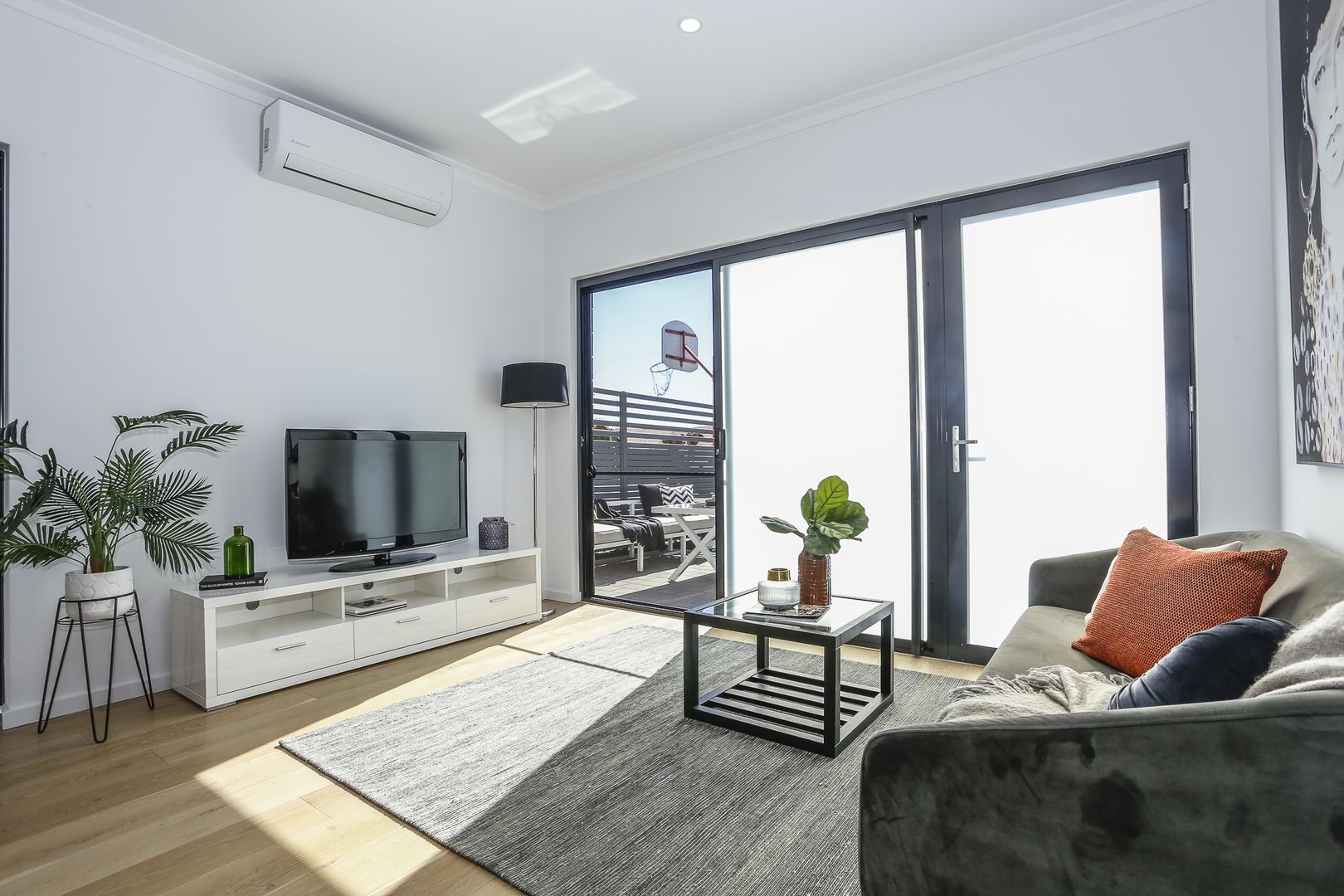 1/14 Ruthven Place, Duncraig WA 6023 House For Rent 650 Domain