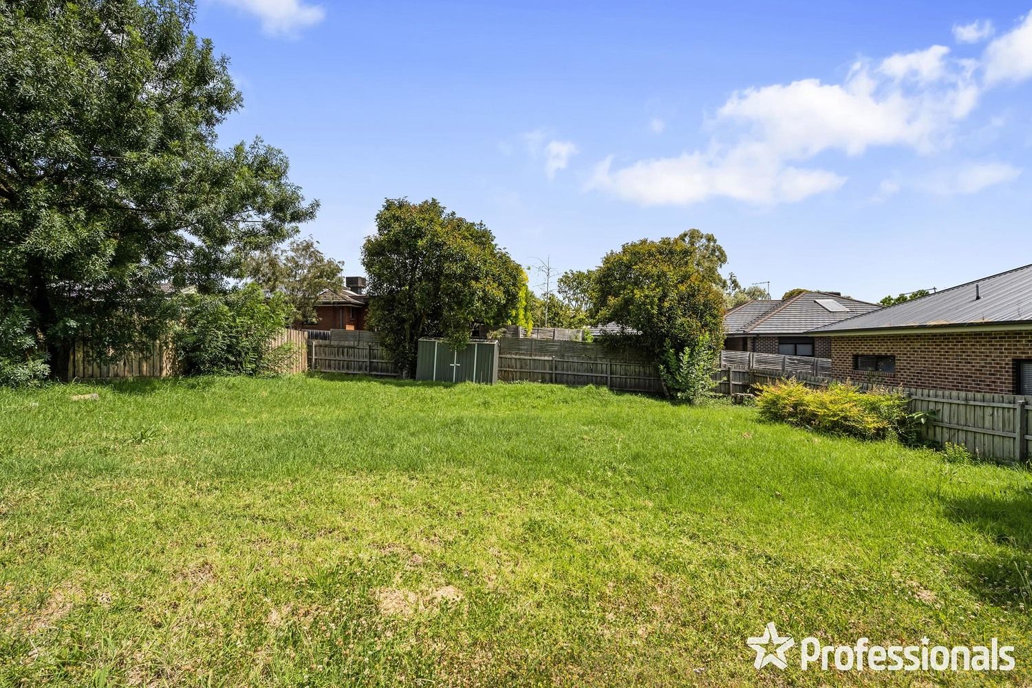 4a Songbird Avenue, Chirnside Park VIC 3116, Image 2