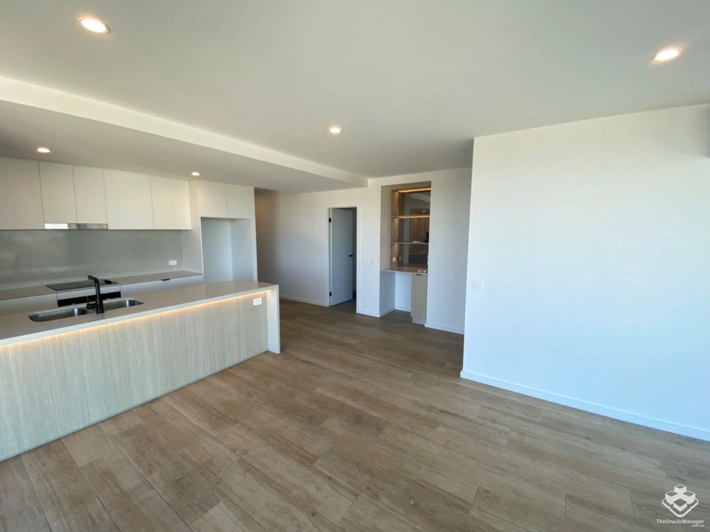 Additional image 8 of ID:21159057/256 Stanhill Drive, Surfers Paradise QLD 4217