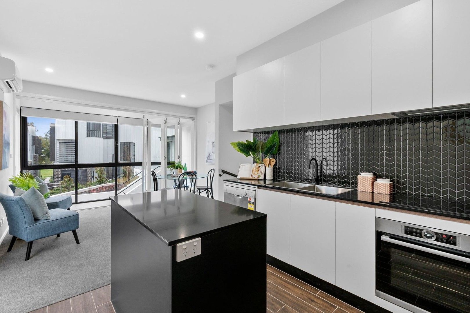 3 bedrooms Townhouse in 13/6 Ellison Harvie Close GREENWAY ACT, 2900