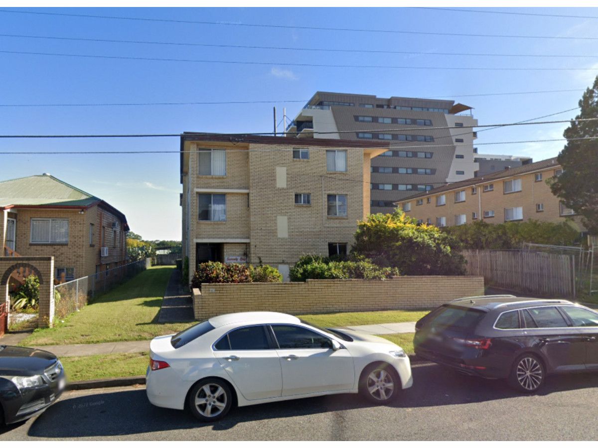 2 bedrooms Apartment / Unit / Flat in 1/79 Cleveland Street GREENSLOPES QLD, 4120