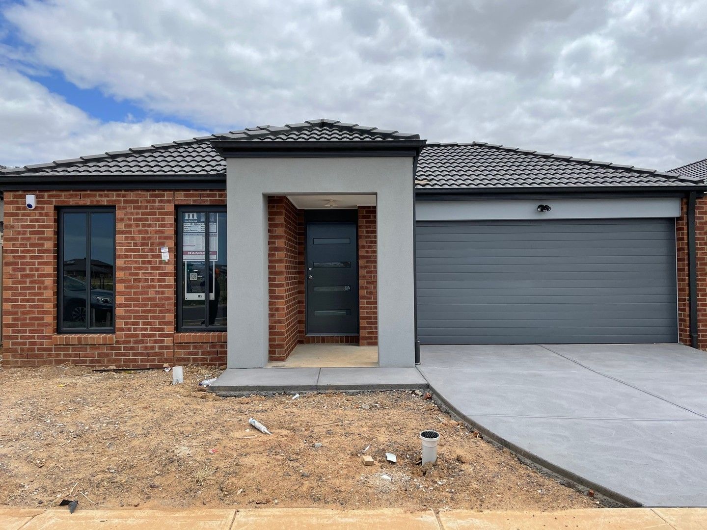 4 bedrooms House in 5 Mansfield Drive WERRIBEE VIC, 3030
