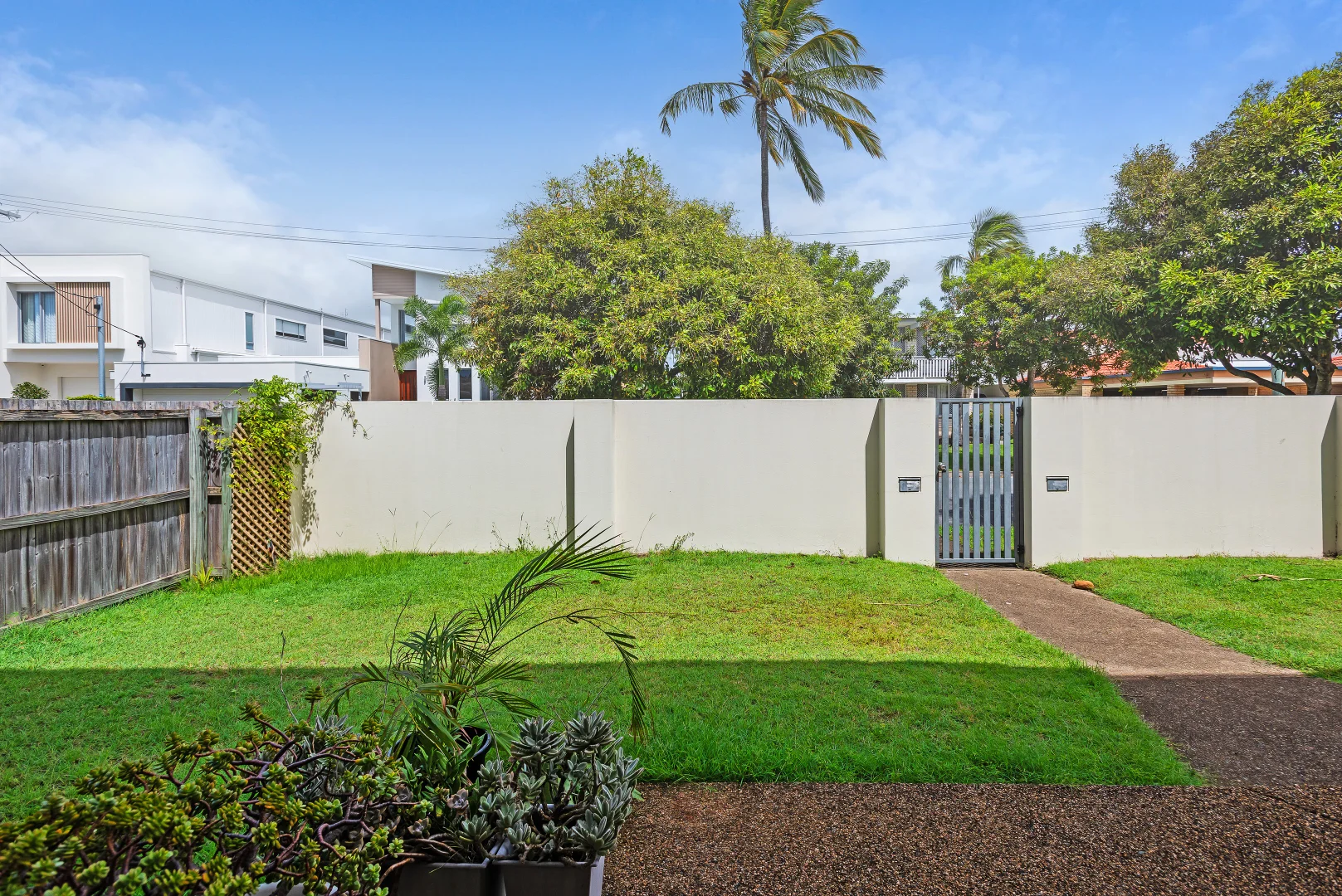 Additional image 6 of 2/27 Mallard Avenue, Paradise Point QLD 4216