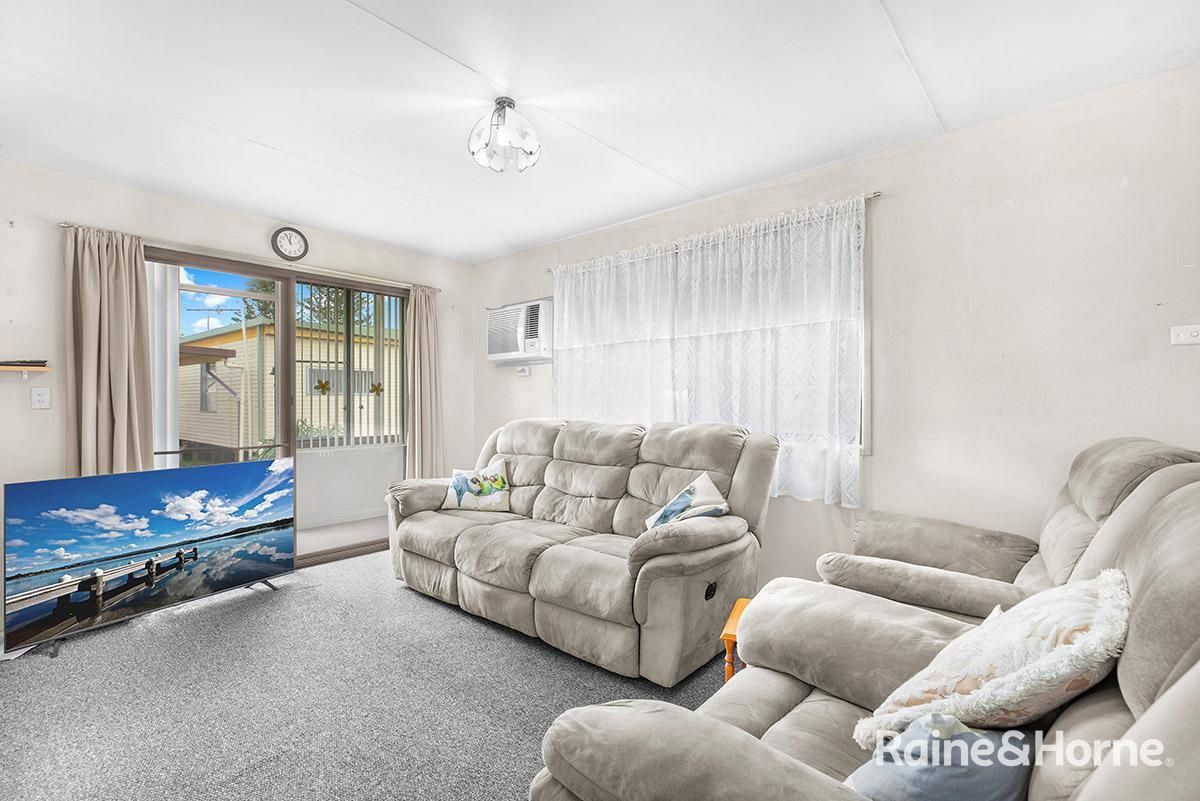 E38/30 Gerald Street, Belmont NSW 2280, Image 2