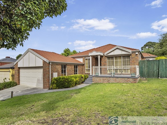 5 Daffodil Court, Endeavour Hills VIC 3802