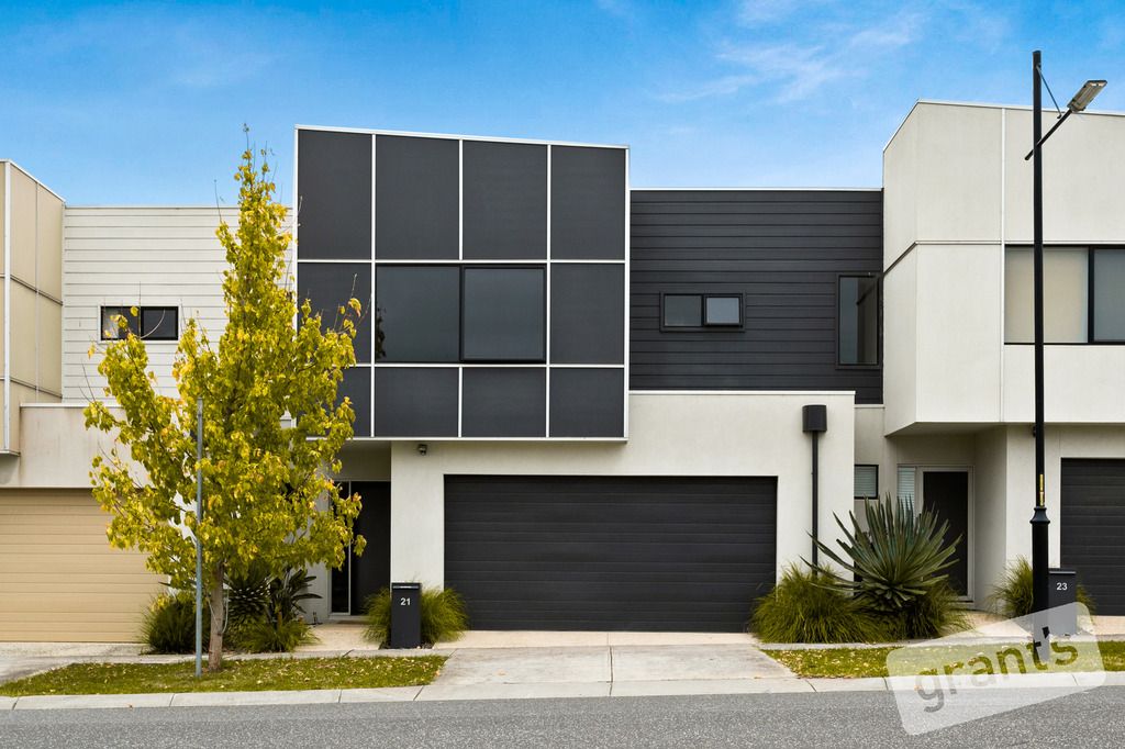 21 Curran Drive, Officer VIC 3809