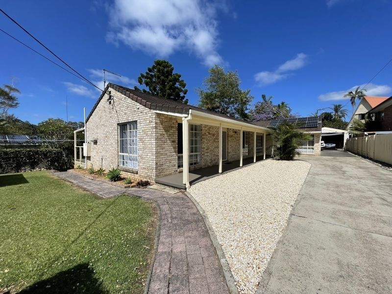 3 bedrooms House in 1/12 Wansborough Ave MOONEE BEACH NSW, 2450