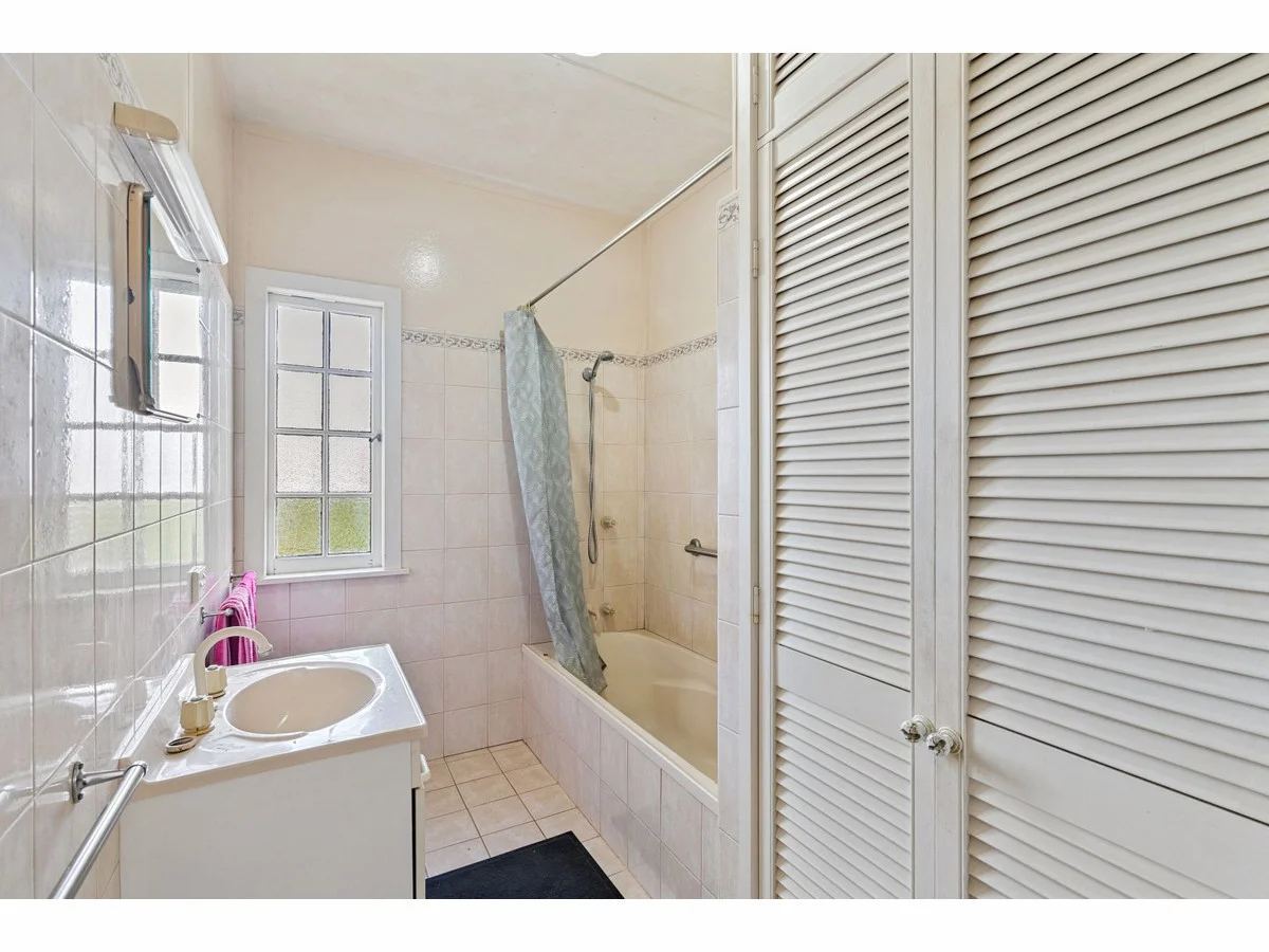 Additional image 11 of 333 Esplanade, Redland Bay QLD 4165