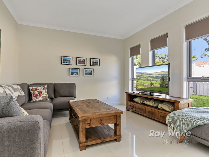 4 Avis Court, Valley View SA 5093, Image 1