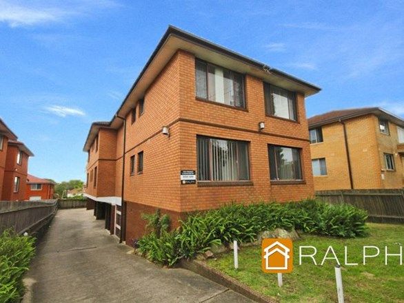 2 bedrooms Apartment / Unit / Flat in 4/1 Yangoora Road BELMORE NSW, 2192