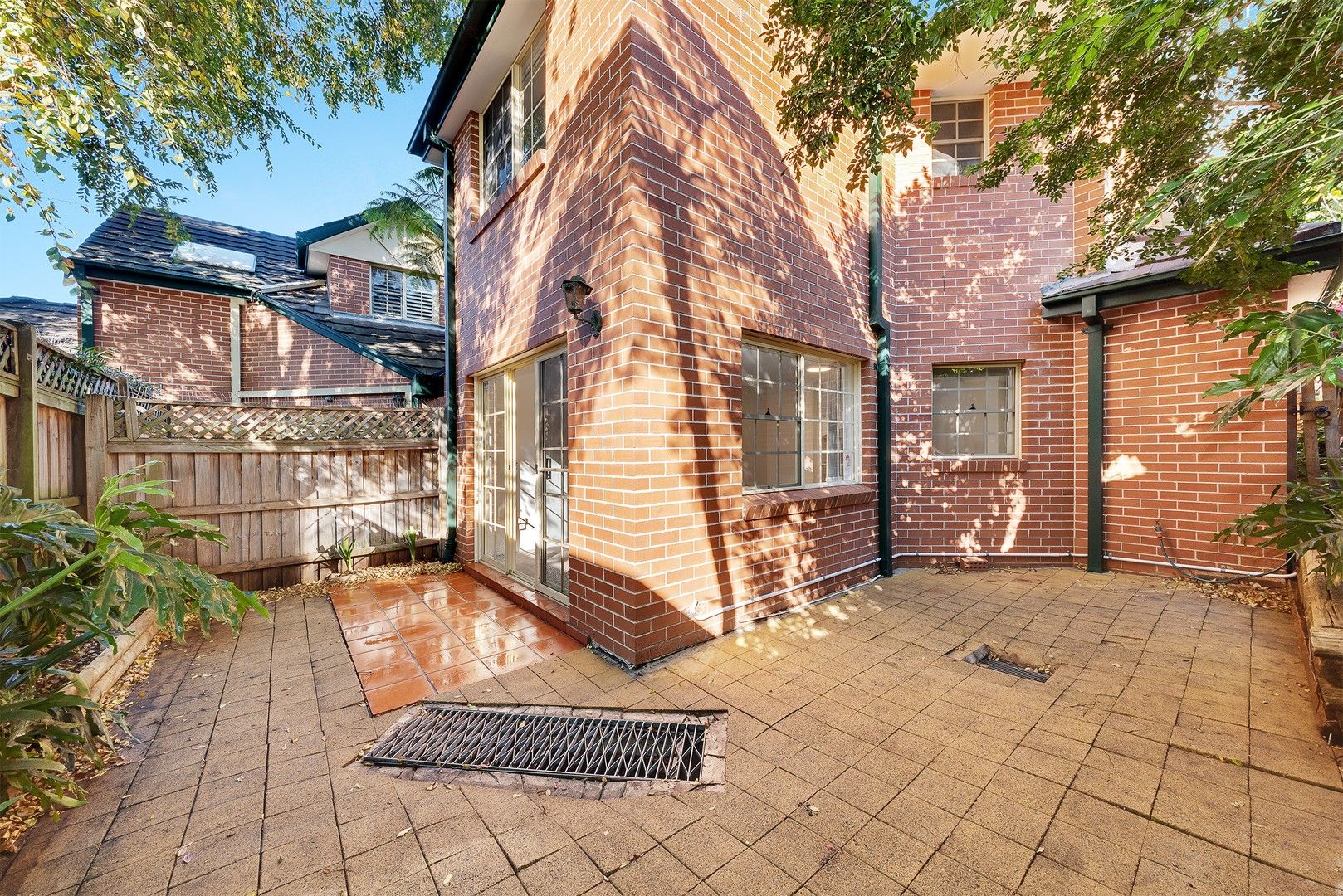 3 bedrooms Townhouse in 1/6 Belgrave Street CREMORNE NSW, 2090