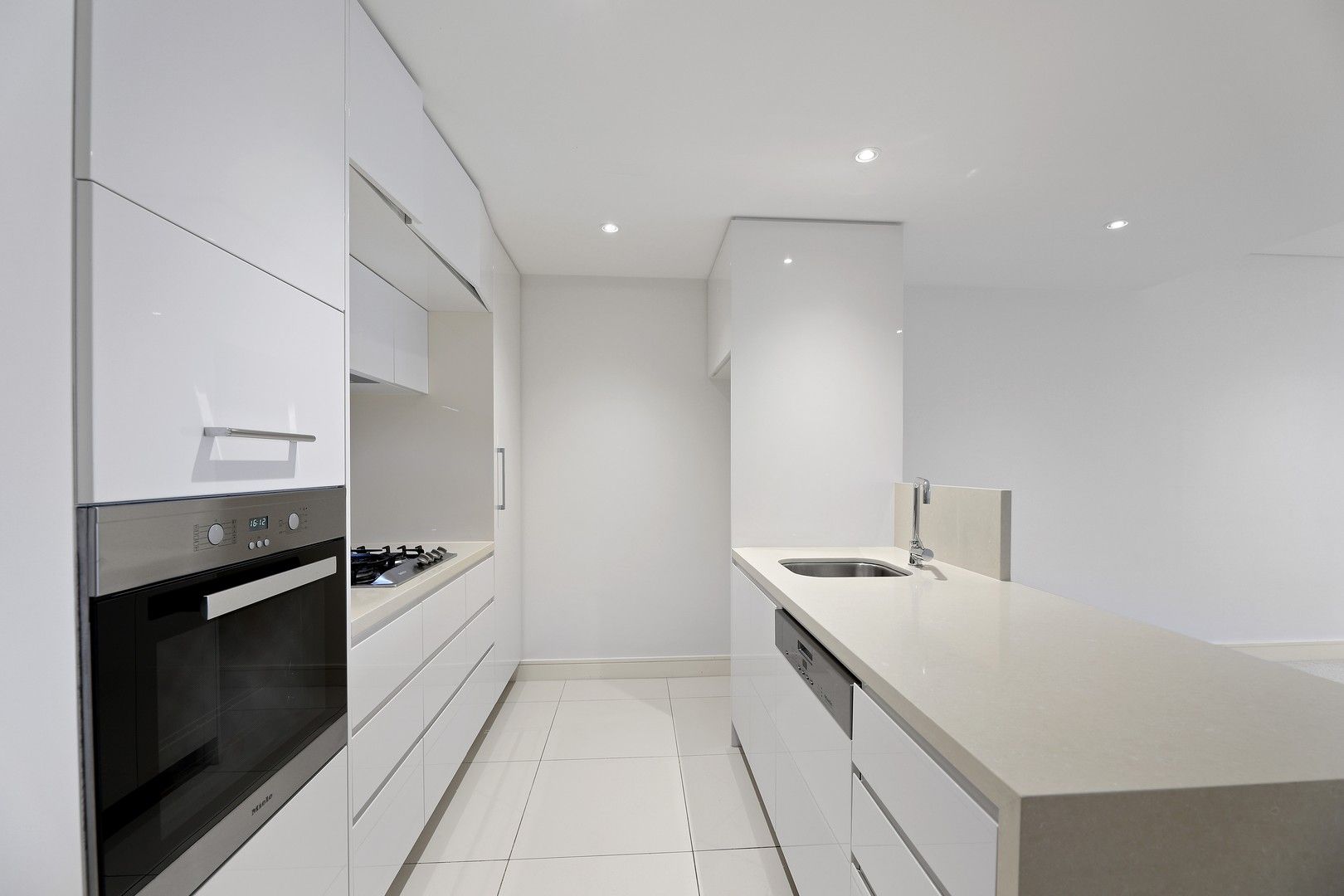 1 bedrooms Apartment / Unit / Flat in Level 5/18 Woodlands Avenue BREAKFAST POINT NSW, 2137