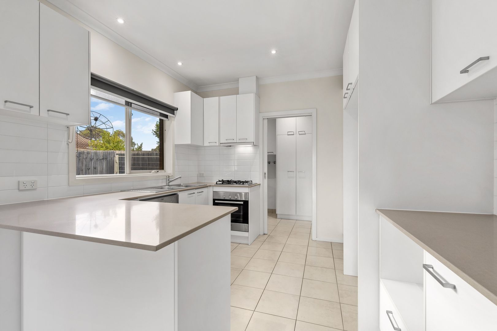 16/101 Martins Lane, Viewbank VIC 3084, Image 2