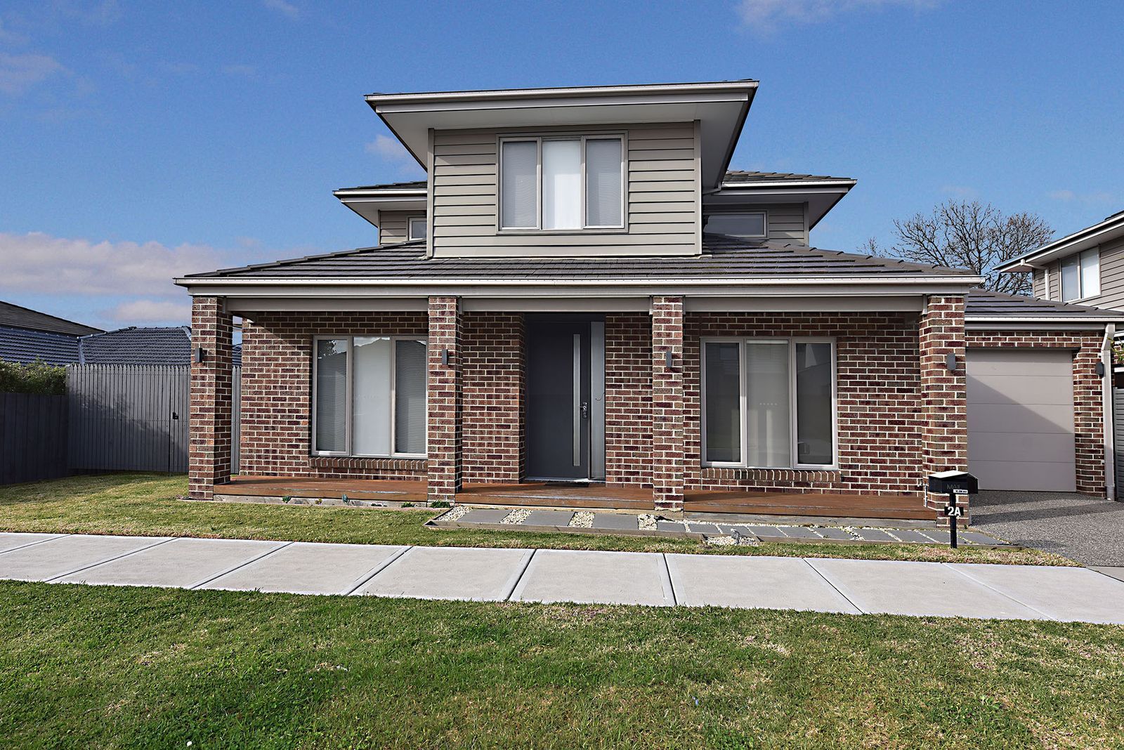 4 bedrooms Townhouse in 2A Lyons Street BENTLEIGH EAST VIC, 3165