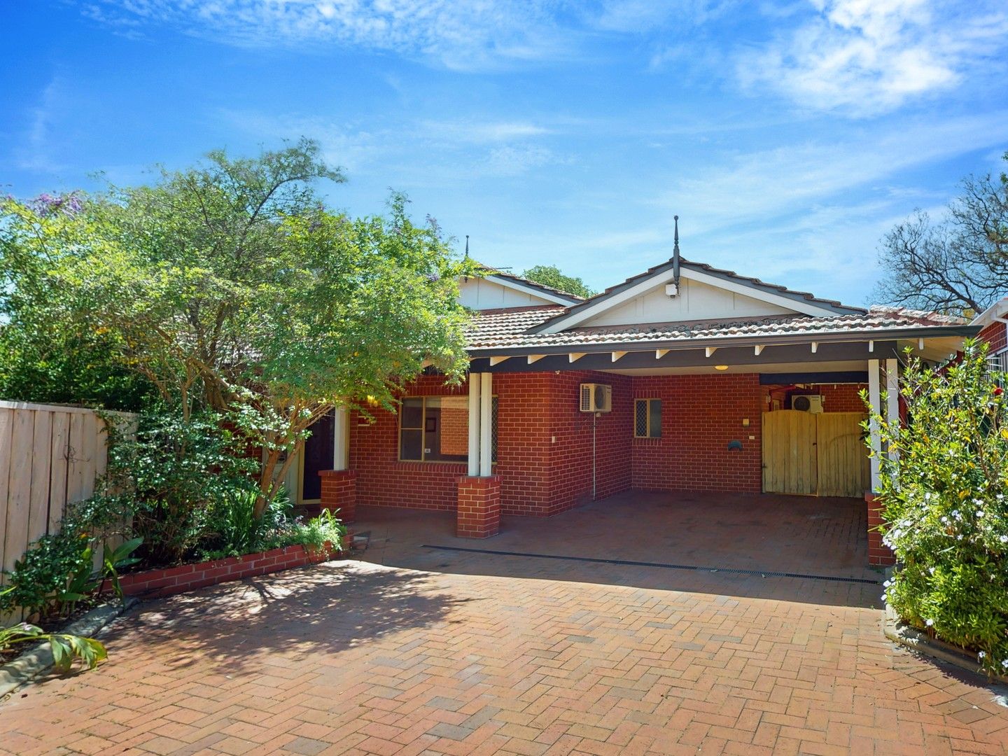 3 bedrooms House in 44a Fifth Avenue MOUNT LAWLEY WA, 6050