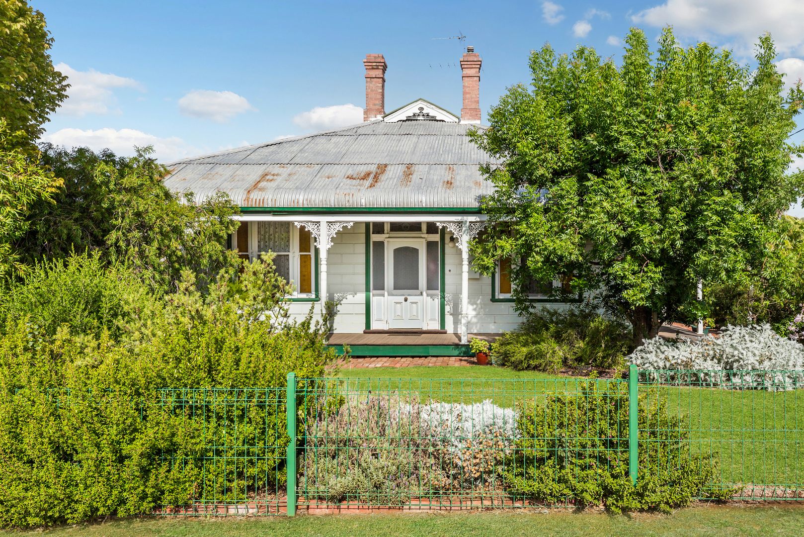 6 Waugh Street, Charlton VIC 3525, Image 1